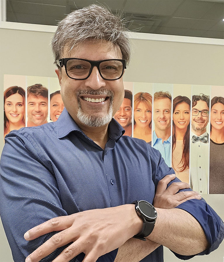 Author of the article, Dr. Sharib Manzoor at MI Dental, Kitchener